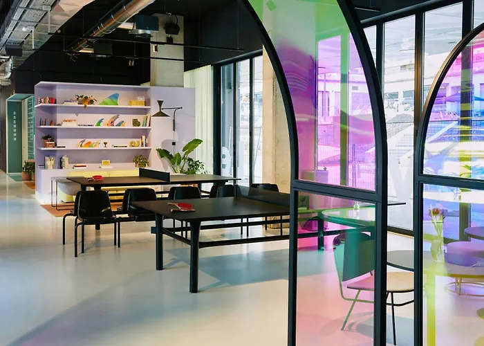 Hotel The Social Hub 3*