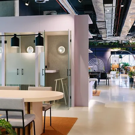 The Social Hub Hotel 3*