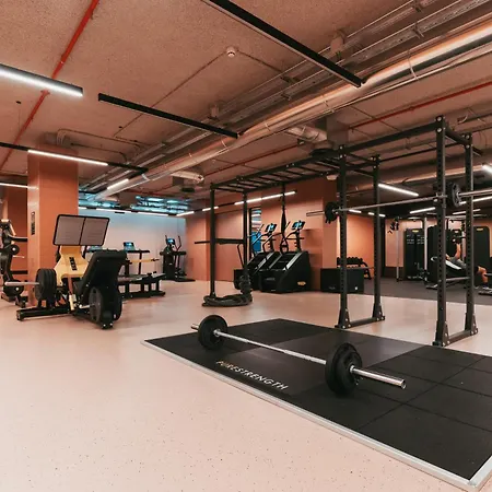 The Social Hub 3*