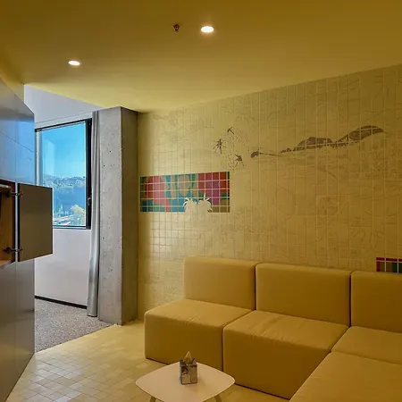 The Social Hub Hotel 3*