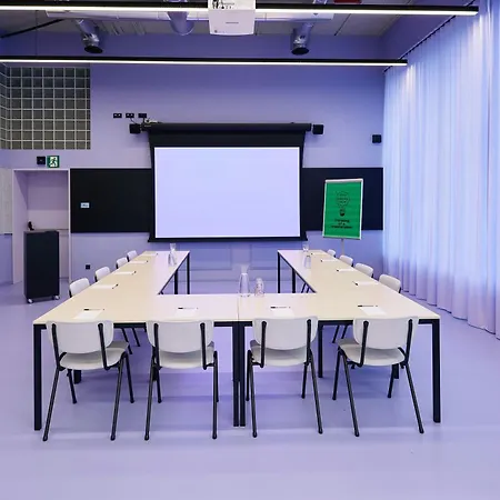 Szálloda The Social Hub